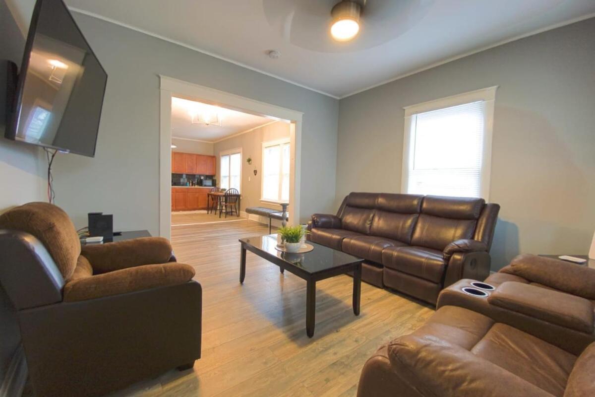 Large 6Br, 2 Bath In نياغارا فالس، نيويورك المظهر الخارجي الصورة