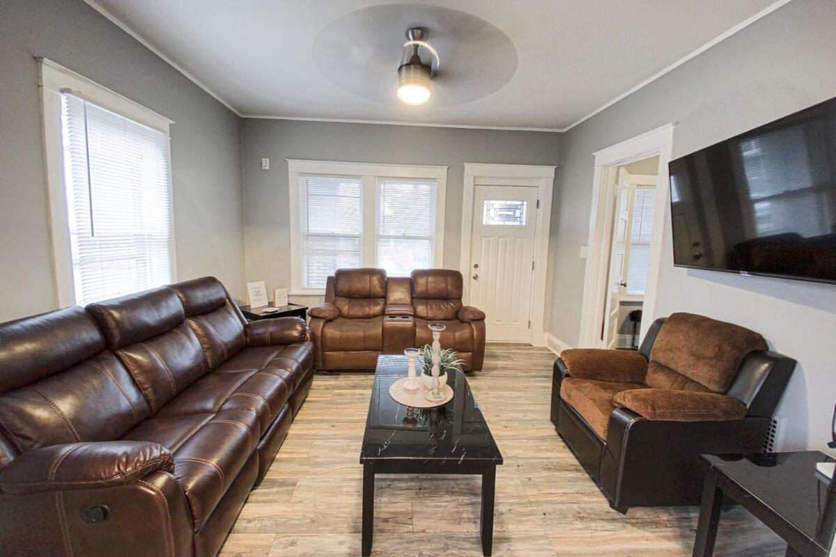 Large 6Br, 2 Bath In نياغارا فالس، نيويورك المظهر الخارجي الصورة