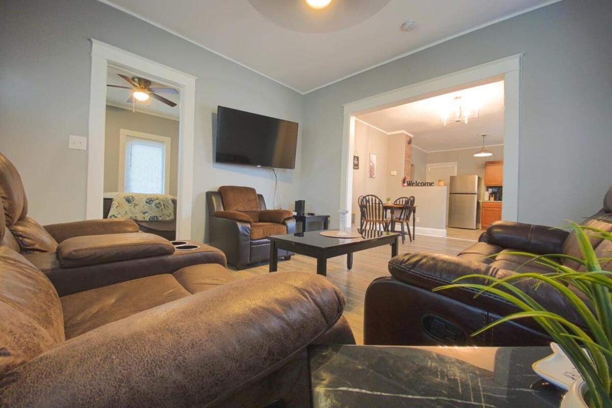 Large 6Br, 2 Bath In نياغارا فالس، نيويورك المظهر الخارجي الصورة