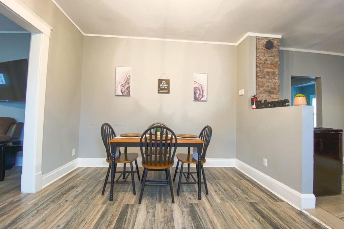 Large 6Br, 2 Bath In نياغارا فالس، نيويورك المظهر الخارجي الصورة