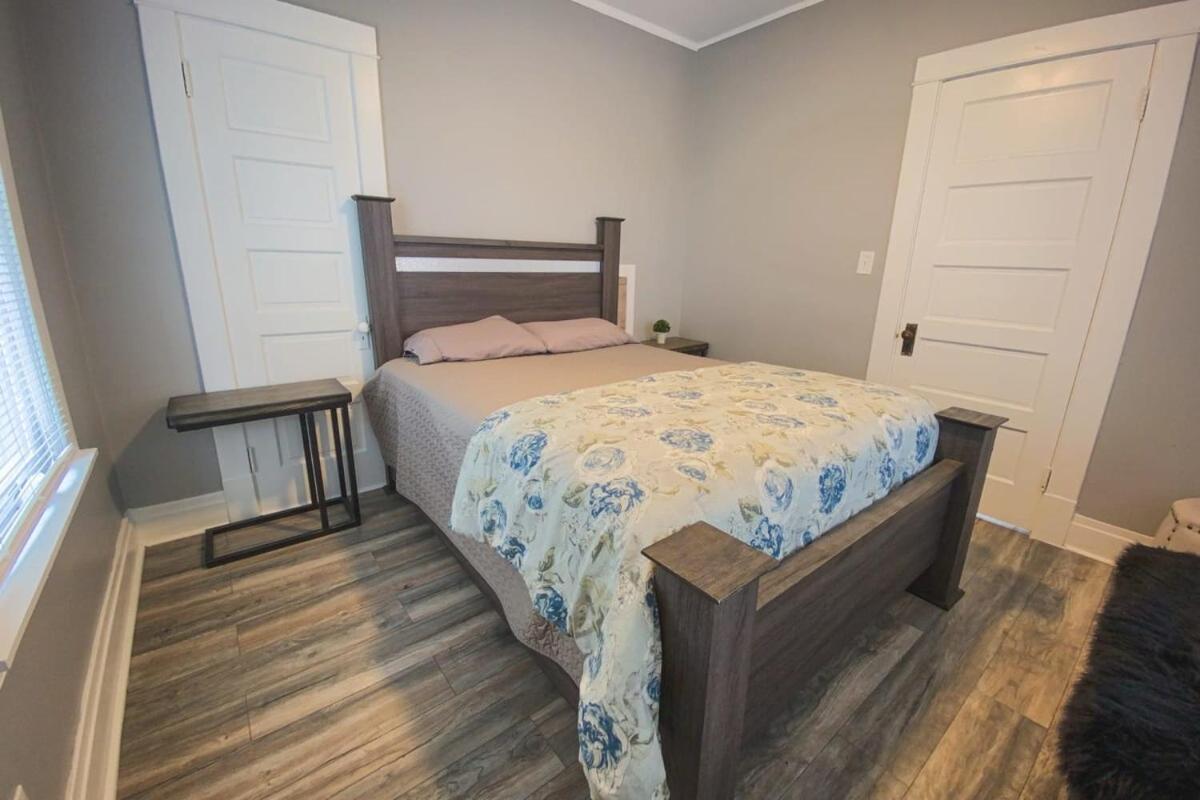 Large 6Br, 2 Bath In نياغارا فالس، نيويورك المظهر الخارجي الصورة