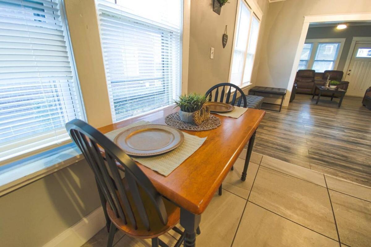 Large 6Br, 2 Bath In نياغارا فالس، نيويورك المظهر الخارجي الصورة